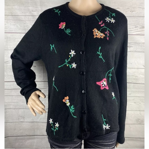 Vintage Floral Embroidered Cardigan Sweater - Picture 1 of 12
